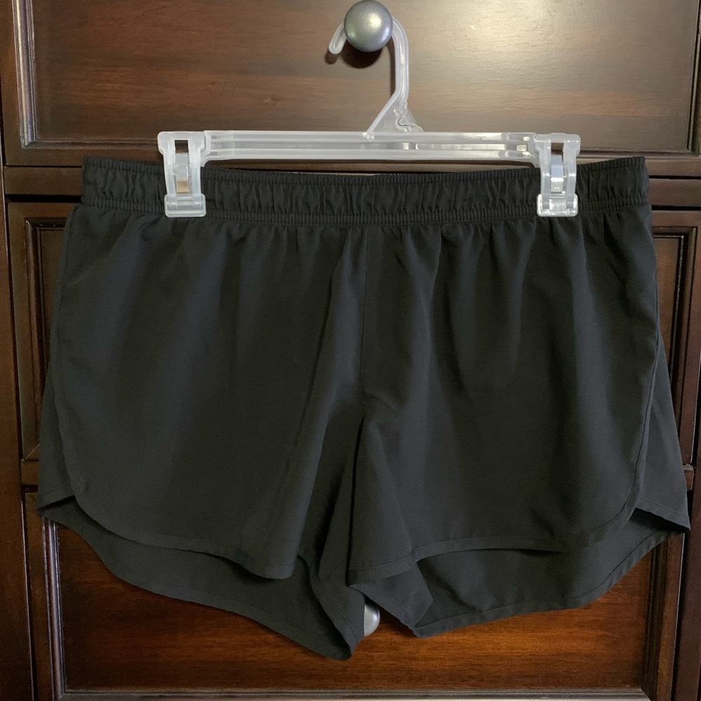Old Navy active shorts